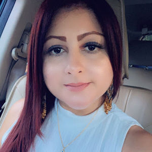 Meet your Posher, Damaris